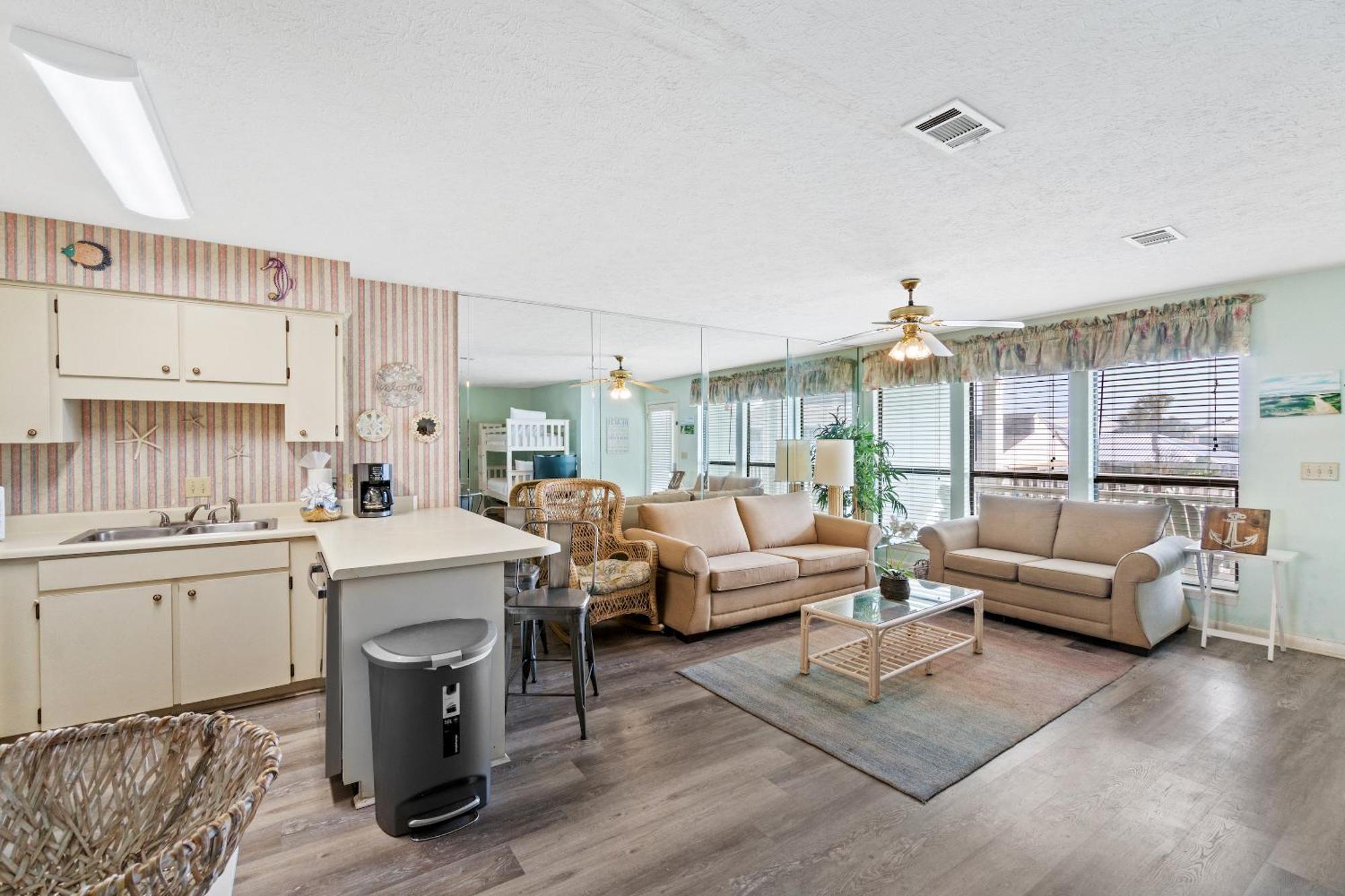 Southwind By Panhandle Getaways Panama City Beach Room photo